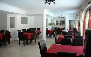 Dogus מלון 2*